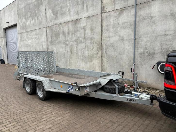 Ifor Williams GH126 machinetransporter, Auto diversen, Aanhangers en Bagagewagens, Zo goed als nieuw, Ophalen