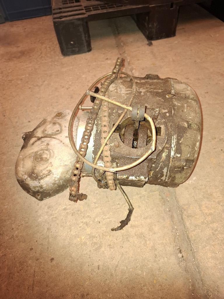 Gillet motorblokken, Ophalen