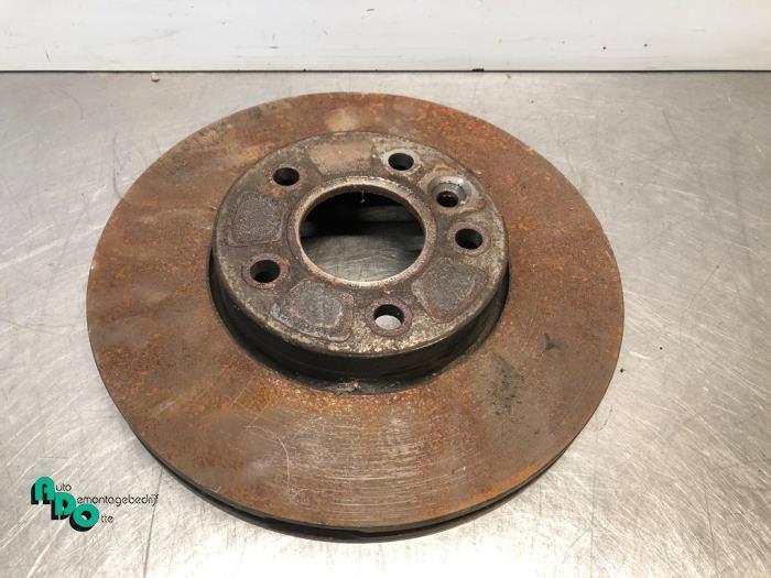 Remschijf achter van een Volvo V40 (V40 12-), Auto-onderdelen, Remmen en Aandrijving, Volvo, Gebruikt, 3 maanden garantie, Ophalen of Verzenden