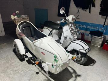 Vespa lml 125  star deluxe met sidecar beschikbaar voor biedingen