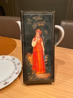 Russische lakdoos, Ophalen of Verzenden, Zo goed als nieuw