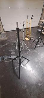 Steunen voor oefenpoppen kapsalon, Diversen, Ophalen