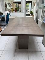 Betonnen tafel voor buiten, Tuin en Terras, Ophalen, Zo goed als nieuw