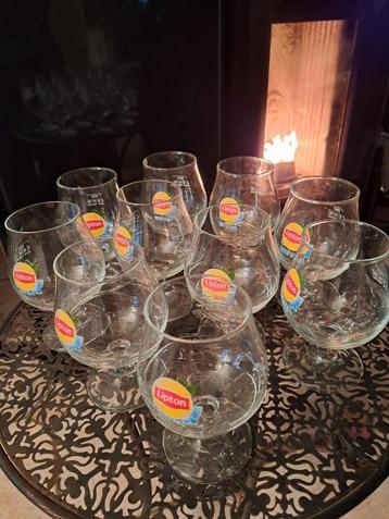 10 verres de thé glacé Lipton