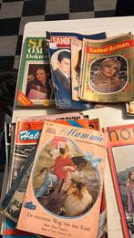 Doos oude tijdschriften en romansjes, Enlèvement, Journal ou Magazine