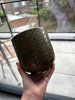 Groene bloempot met print dia 14cm hoogte 14,5cm, Ophalen, Zo goed als nieuw