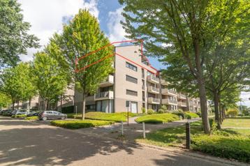 Elegant penthouse met zonneterras in hartje Beringen beschikbaar voor biedingen