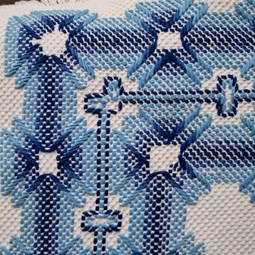 Handwerk tapijt  beschikbaar voor biedingen