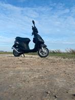 piaggio zip a klasse, Fietsen en Brommers, Ophalen, Piaggio, Zo goed als nieuw, Benzine