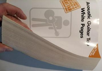 Livre de guitare Acoustic Guitar White Pages + 1000 pages disponible aux enchères