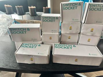 Touch schakelaars en stopcontacten van BSEED. beschikbaar voor biedingen