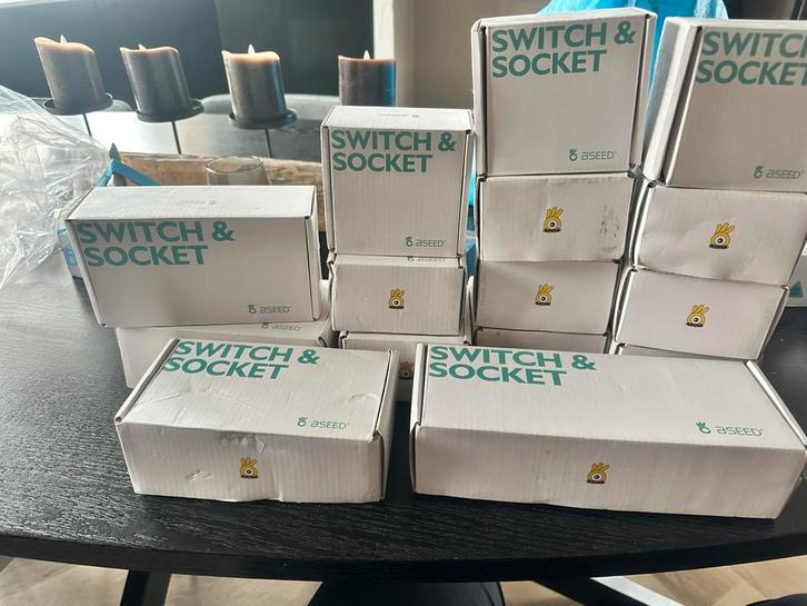Touch schakelaars en stopcontacten van BSEED., Doe-het-zelf en Bouw, Elektriciteit en Kabels, Zo goed als nieuw, Schakelaar, Ophalen