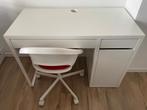 MICKE bureau Ikea + bureaustoel, Huis en Inrichting, Bureaus, Ophalen, Zo goed als nieuw, Bureau