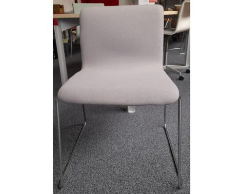 Bulo Tab Chair grijs, Huis en Inrichting, Stoelen, Gebruikt, Vijf, Zes of meer stoelen, Kunststof, Leer, Metaal, Grijs, Ophalen