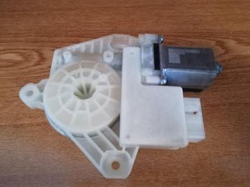 Raammotor Volkswagen Passat Ruitbedieningsmotor VW beschikbaar voor biedingen