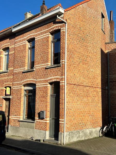 Woning te koop in Sint-Niklaas, Immo, Huizen en Appartementen te koop, Vrijstaande woning, D
