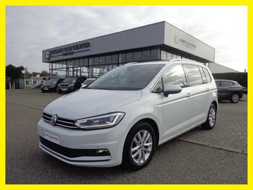 Volkswagen Touran HIGHLINE 7-ZITPLAATSEN ! beschikbaar voor biedingen