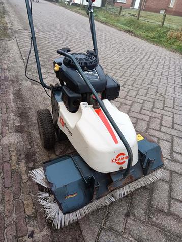 Veegmachine veegborstel beschikbaar voor biedingen