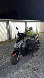 Sym orbit a klasse met papieren, Fietsen en Brommers, Ophalen, Orbit