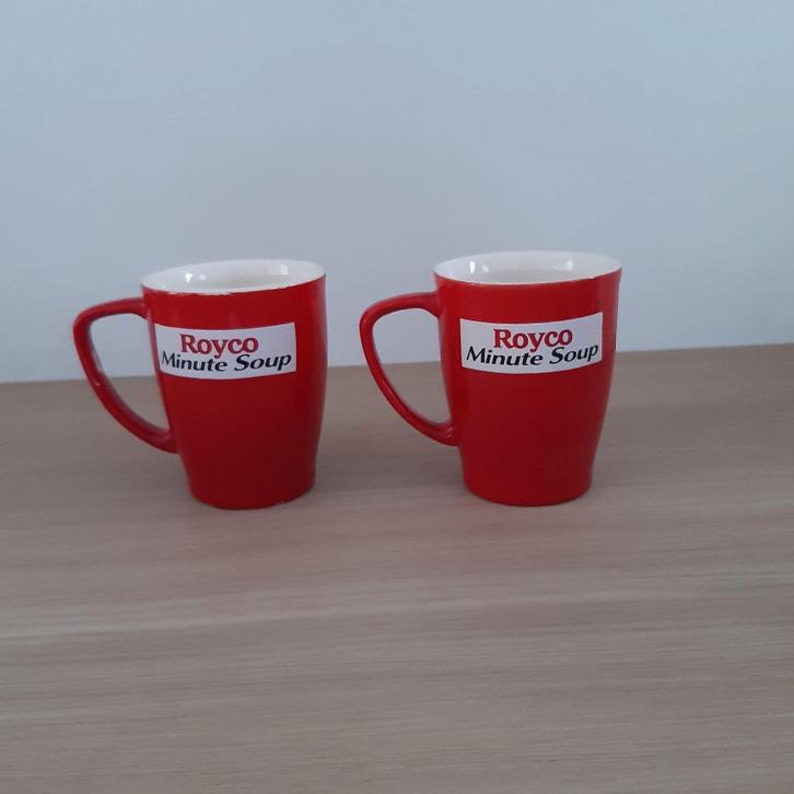 Nieuw: set van 2 kopjes Royco (10 cm hoog), Huis en Inrichting, Keuken | Servies, Nieuw, Aardewerk, Ophalen of Verzenden