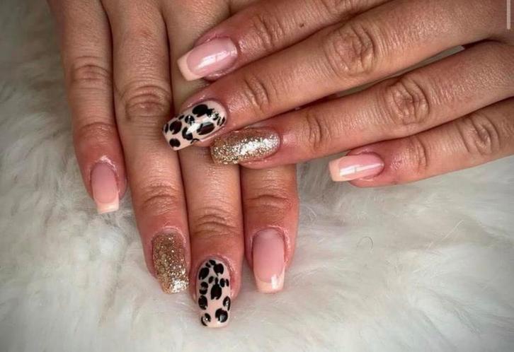 Nagels, Diensten en Vakmensen, Schoonheidsspecialisten | Manicure