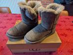 UGG - maat 33, UGG, Ophalen of Verzenden, Laarzen, Zo goed als nieuw