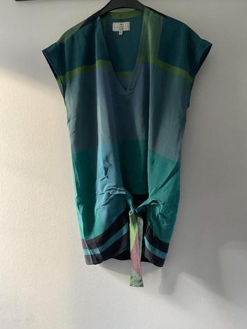 top Essentiel, maat 38 beschikbaar voor biedingen