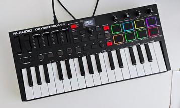 M-Audio Oxygen Pro Mini midi keyboard beschikbaar voor biedingen