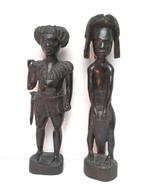 Deux statues africaines., Verzenden