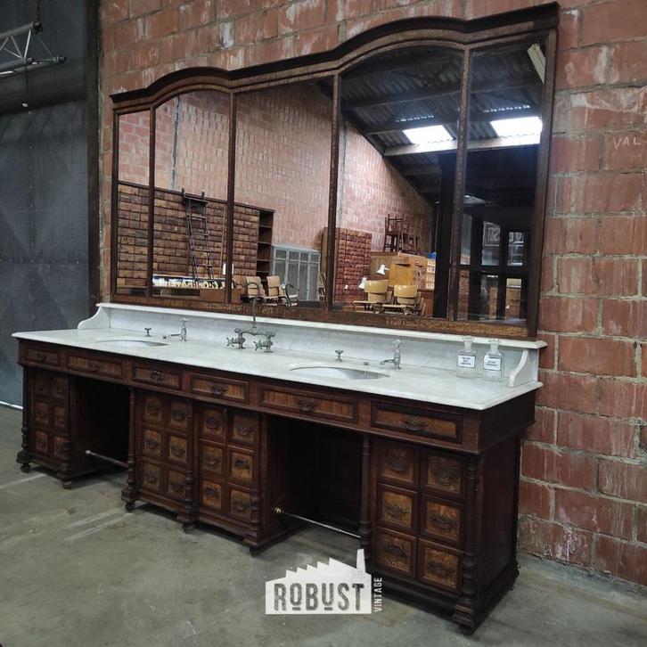Jaren ’30 barbiermeubel | Dubbele kapperskast, Huis en Inrichting, Badkamer | Badkamermeubels, Gebruikt, Wastafelkast, 200 cm of meer