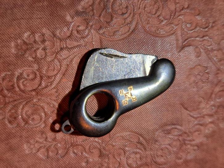 Zeldzame WOII sigarensnijder: gepersonaliseerd goud inleg., Antiek en Kunst, Antiek | Kantoor en Zakelijk, Ophalen