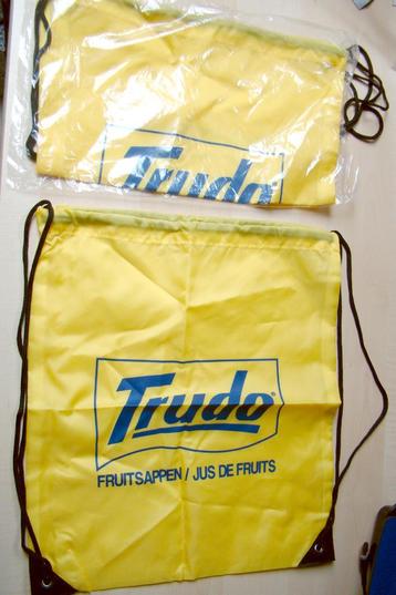 draagtas geel Trudo jus de fruits turnzak zwemzak = 32x38cm
