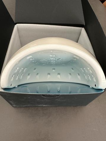 Lampe à ongles LED professionnelle - Neuve, jamais utilitsée beschikbaar voor biedingen
