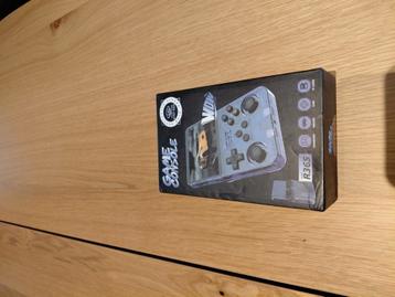 Gameconsole met emulators en bijna 22000games  beschikbaar voor biedingen