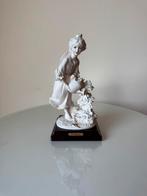 Giuseppe Armani porseleinen beeld – meisje met bloemen, Enlèvement, Comme neuf