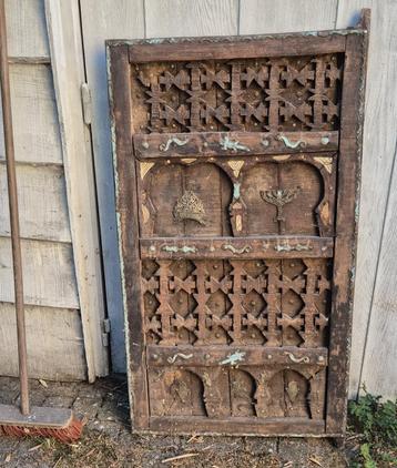 Antiek handgesneden houten paneel / luik - decoratief beschikbaar voor biedingen