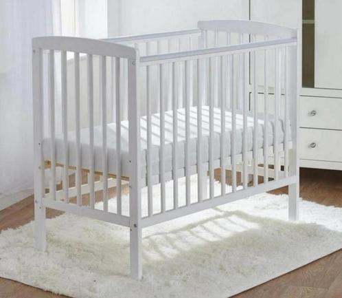 Valley Sydney Wit + Matras Wieg Babybed bedje Ledikant NIEUW, Kinderen en Baby's, Babywiegjes en Ledikanten, Nieuw, Ledikant, Ophalen of Verzenden