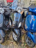 Vespa klasse b voor opmaak of onderdelen, Fietsen en Brommers, Ophalen, Zo goed als nieuw