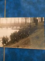 zeer oude foto groep soldaten - foto Van Camp Deurne, Ophalen of Verzenden, Landmacht, Foto of Poster