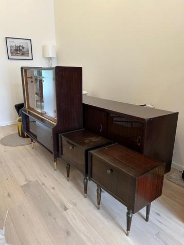 Set vintage kasten beschikbaar voor biedingen