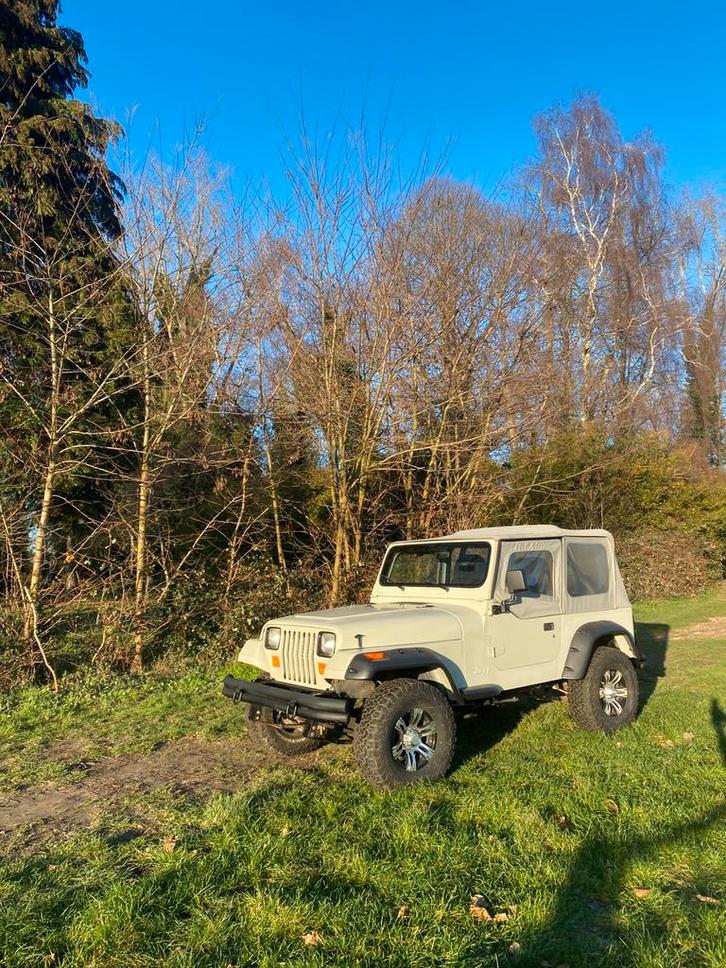 Jeep wrangler cabrio 6cilinder 4x4 1990 oldtimer, Autos, Jeep, Particulier, Wrangler, 4x4, Essence, SUV ou Tout-terrain, 3 portes