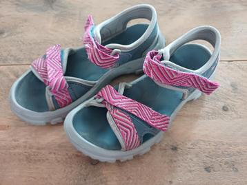 Sandalen Decathlon maat 30 - 31 beschikbaar voor biedingen