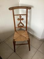 Chaise de prière ancienne en très bon état, Antiquités & Art, Enlèvement ou Envoi