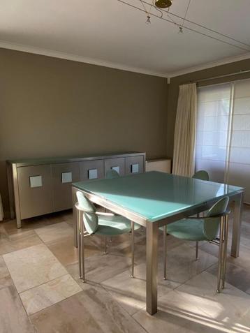 Moderne eetkamer in geborsteld nikkel, Enlèvement, Utilisé, Modern, 4 à 6 chaises