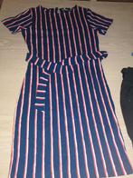 dit kleedje is nog als nieuw gestreept kleedje maat 152, Enfants & Bébés, Vêtements enfant | Taille 152, Robe ou Jupe, Enlèvement ou Envoi
