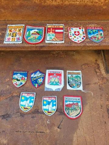 Vintage reispatch beschikbaar voor biedingen