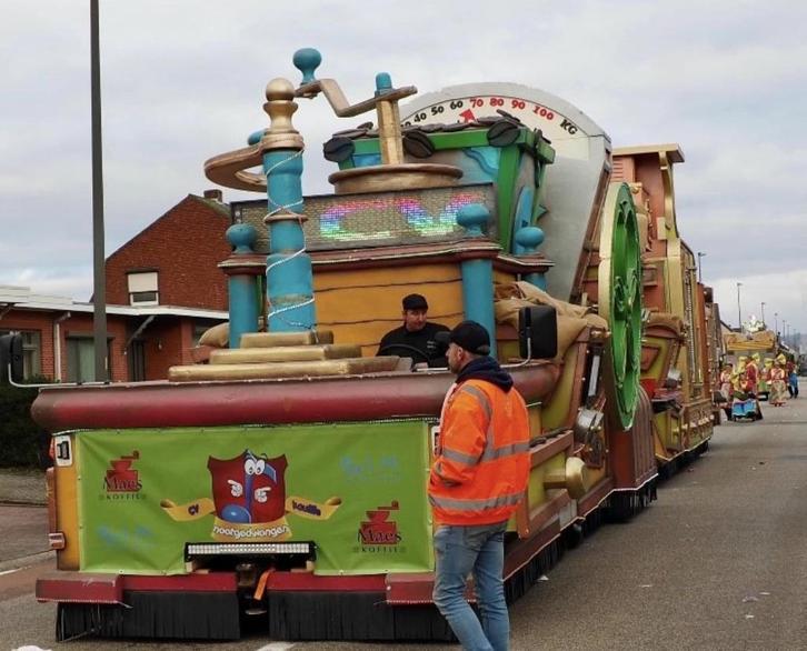 Zelfrijdende Carnavalswagen Thema Malen, Hobby en Vrije tijd, Feestartikelen, Gebruikt, Overige typen, Ophalen