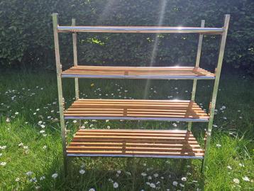schoenrek met 4 niveaus (metaal/hout) beschikbaar voor biedingen