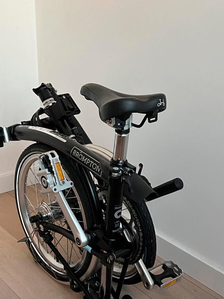 Brompton C Line H6L Midnight Black – als nieuw (2024), Fietsen en Brommers, Fietsen | Vouwfietsen, Zo goed als nieuw, Brompton