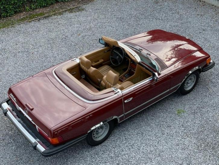Mercedes 380 SL R107 Roadster Orient red 1983 Oldtimer, Auto's, Oldtimers, Particulier, Mercedes-Benz, Benzine, Cabriolet, 2 deurs